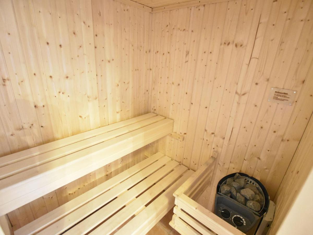 5-Bedroom Holiday Home In Zierow With Garden エクステリア 写真
