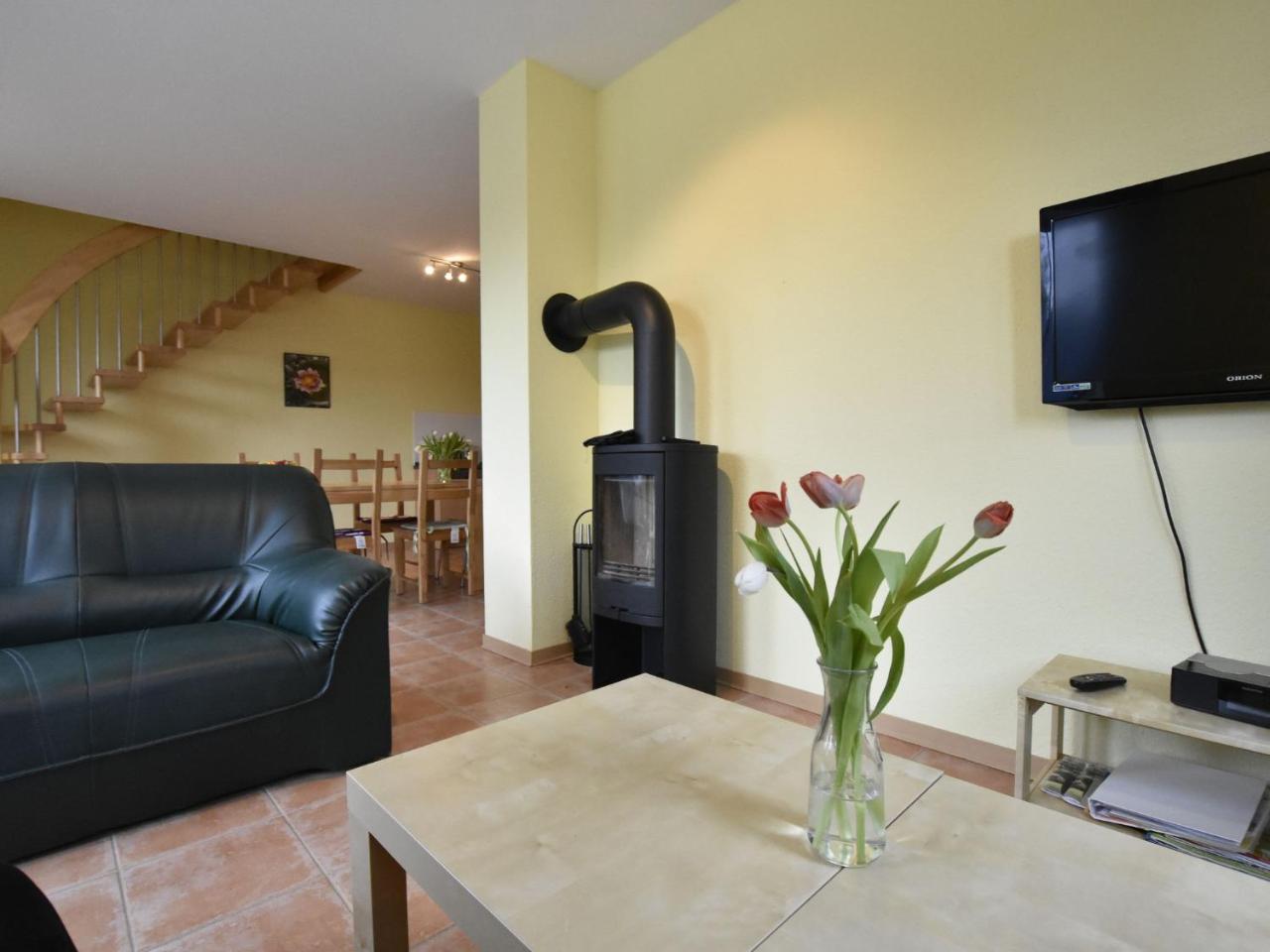 5-Bedroom Holiday Home In Zierow With Garden エクステリア 写真